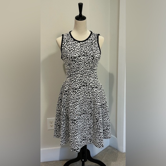 kate spade Dresses & Skirts - Kate Spade Black and White Fit and Flare Midi Dress